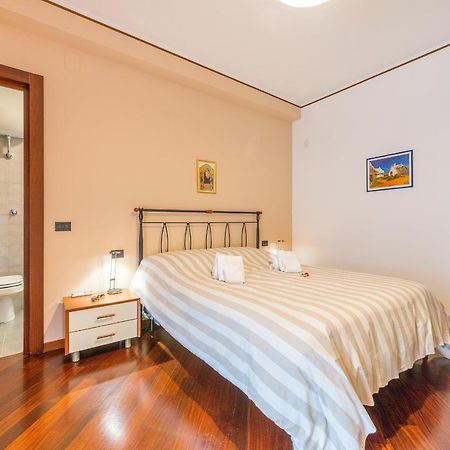 A Casa Di Sara Ermy Panzió Bari Kültér fotó